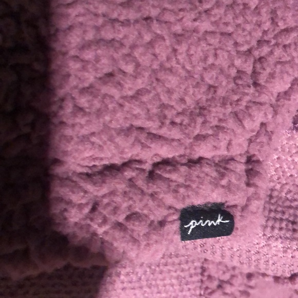New Victoria’s Secret pink size, small Sherpa hoodie, pull over - Picture 6 of 10